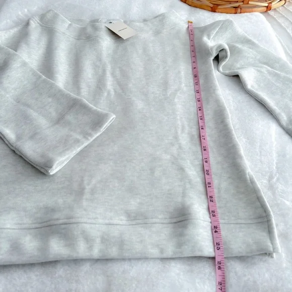 Old Sport Off The Shoulder Sweatshirt Dress
Loungewear Gray - Picture 14 of 14